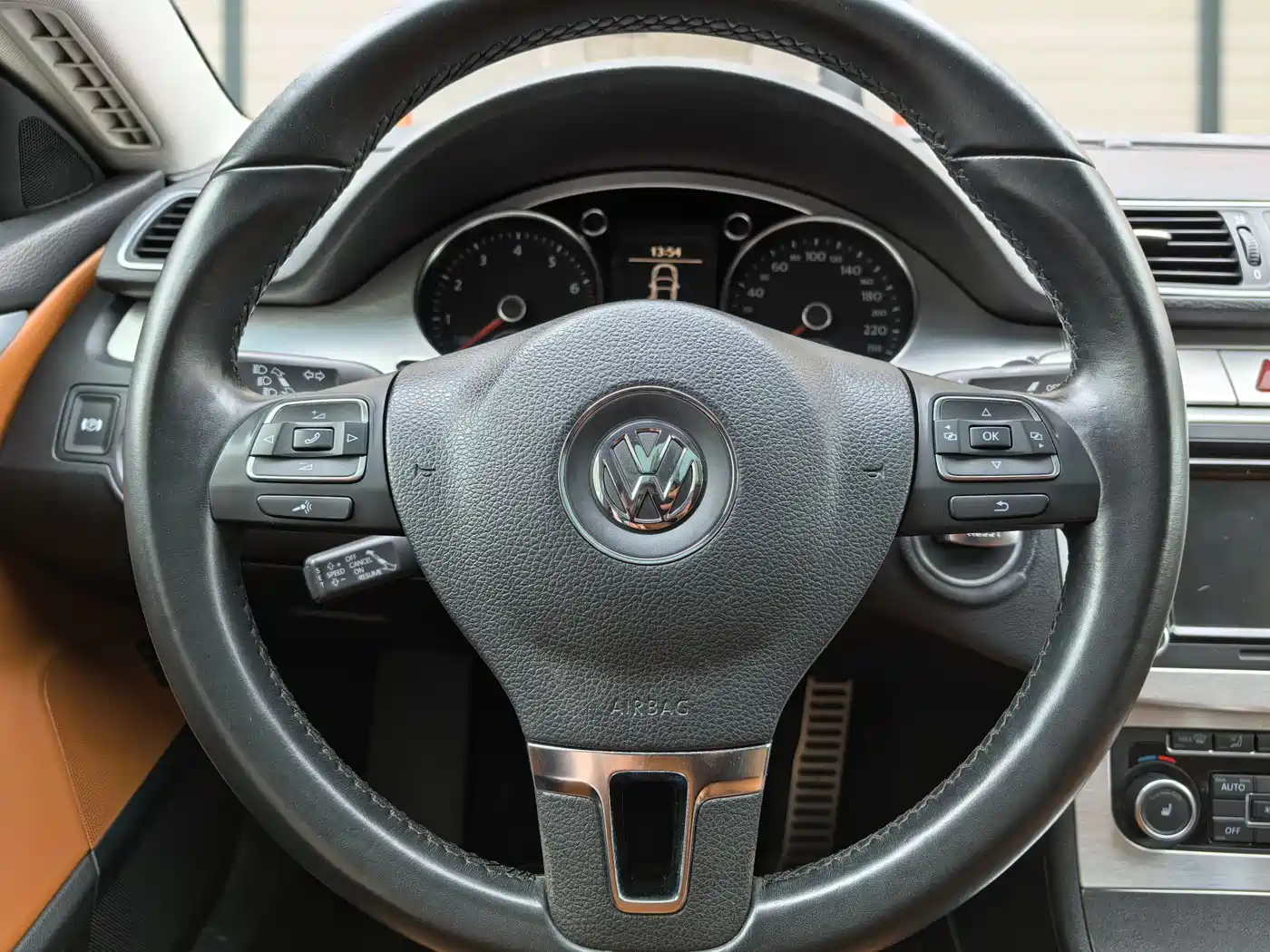 Volkswagen FAW-Volkswagen CC 2011 1.8TSI Premium фото 14