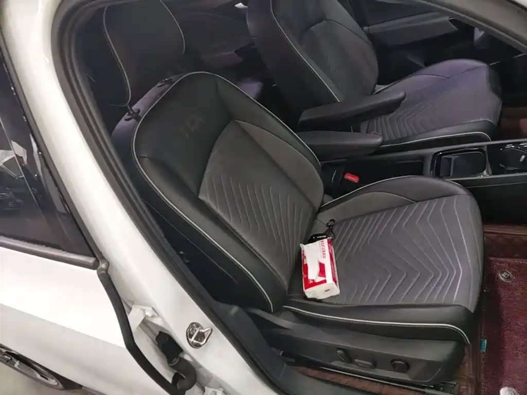 Volkswagen ID.3 2024 Outstanding Edition фото 25