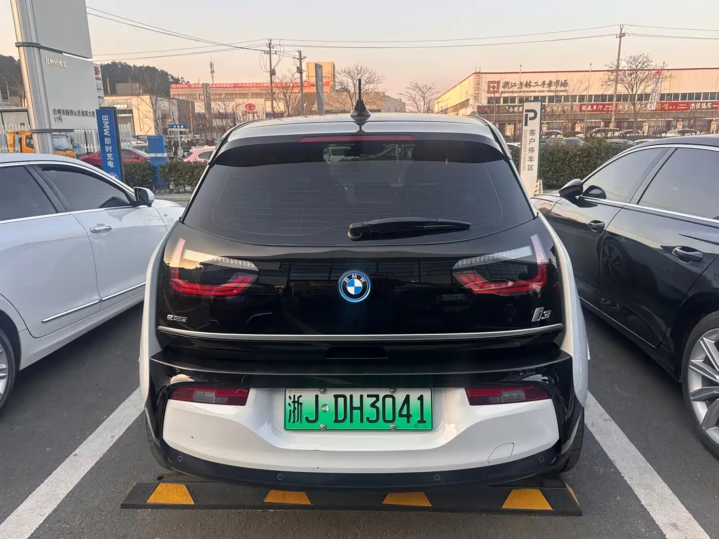 BMW I3