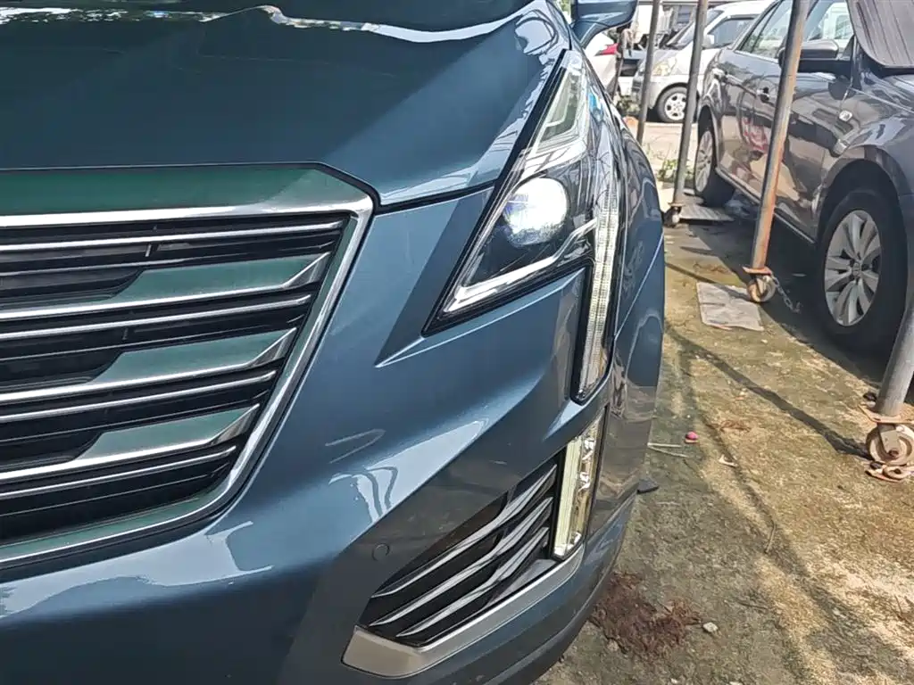 Cadillac XT5 2018 28T 4WD Luxury фото 24