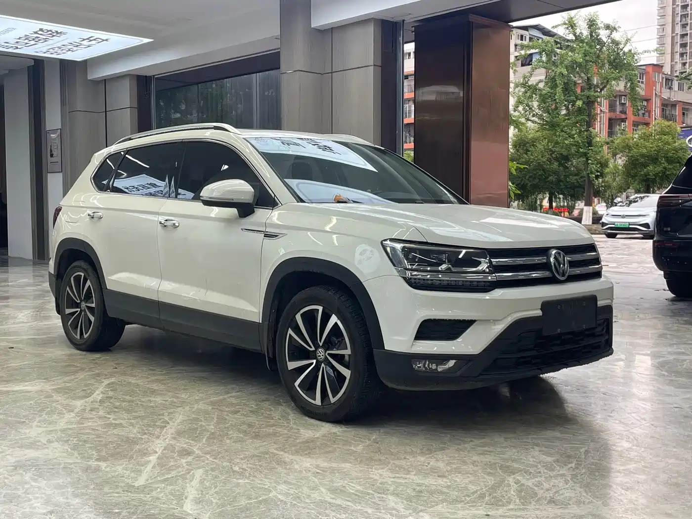 Volkswagen Tharu 2019 280TSI 2WD Luxury Edition China V фото 3