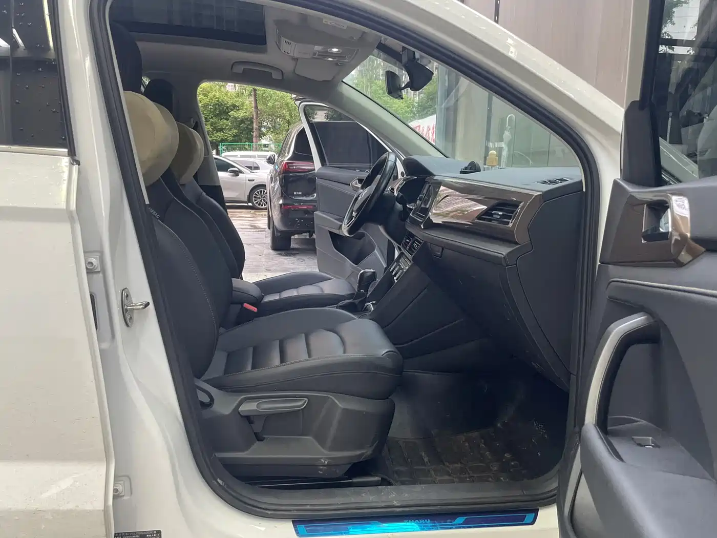 Volkswagen Tharu 2019 280TSI 2WD Luxury Edition China V фото 16