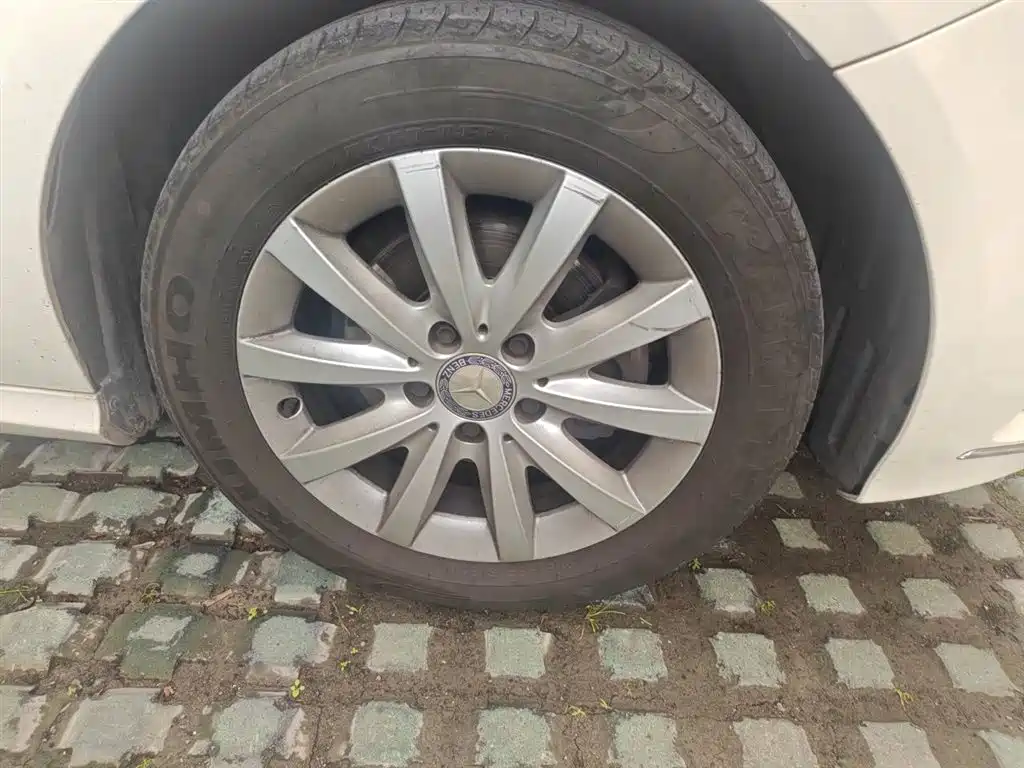 Mercedes-Benz B-Class 2012 B 180 фото 26