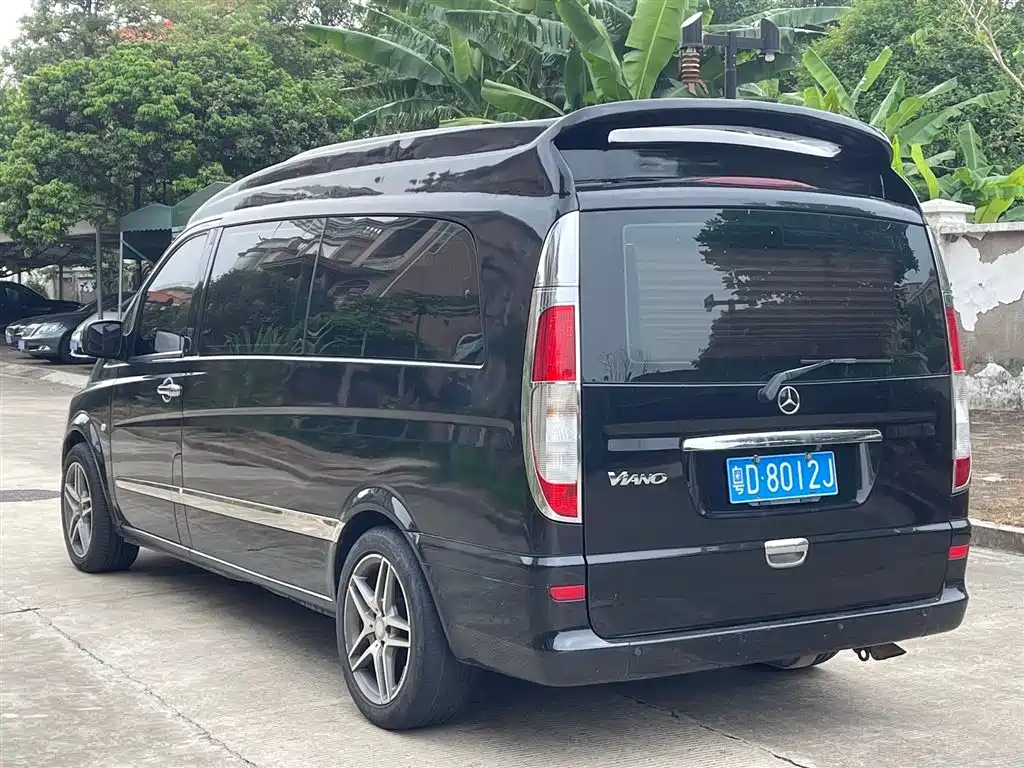 Mercedes-Benz Vito 2011 2.5L Elite Edition фото 9