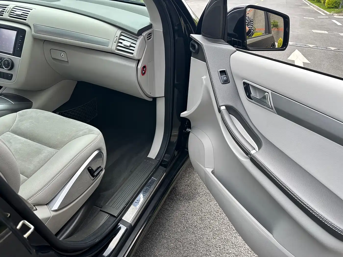Mercedes-Benz R-Class 2015 R 320 4MATIC Luxury фото 18