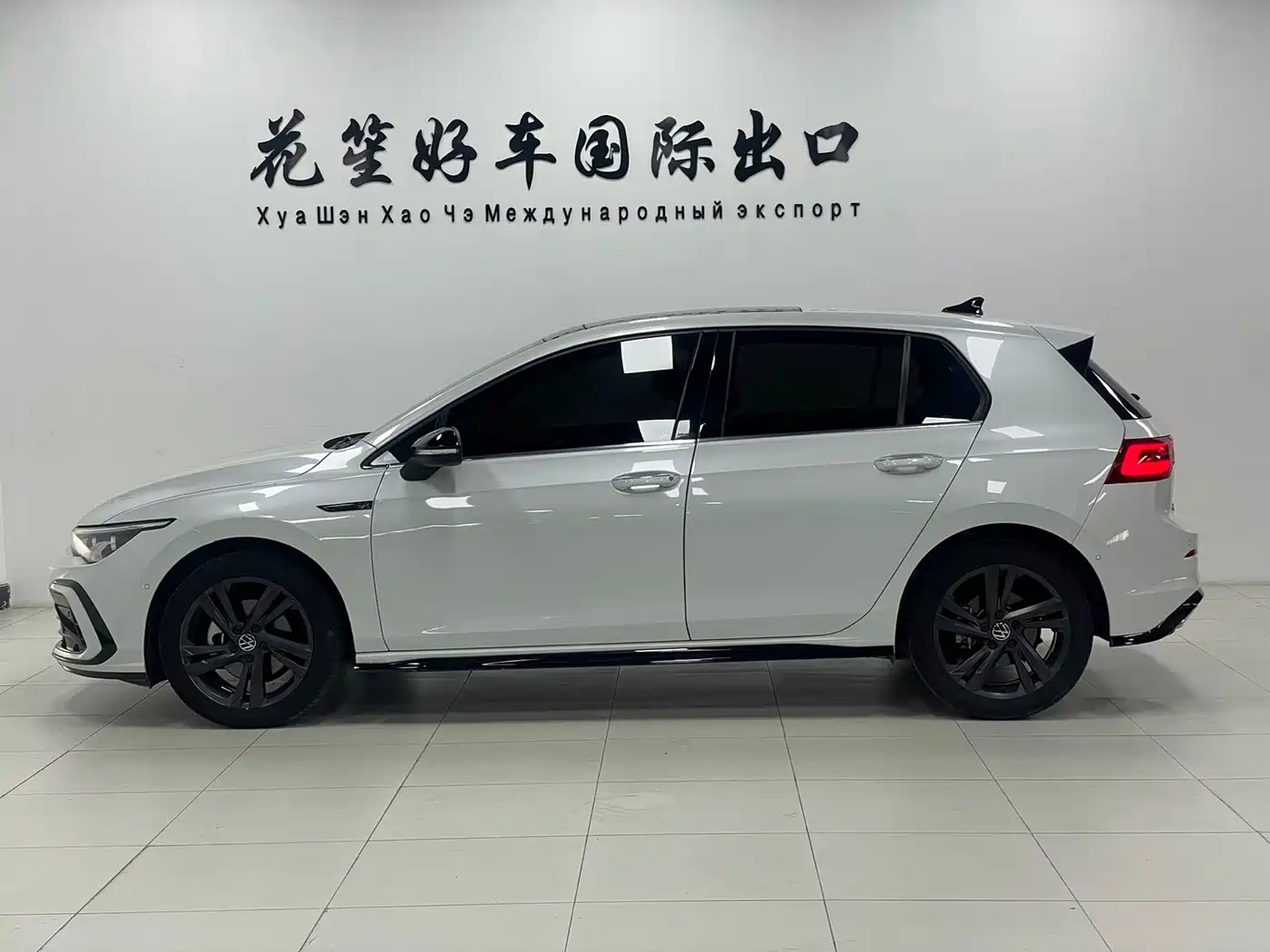 Volkswagen Golf 2021 280TSI DSG R-Line фото 4