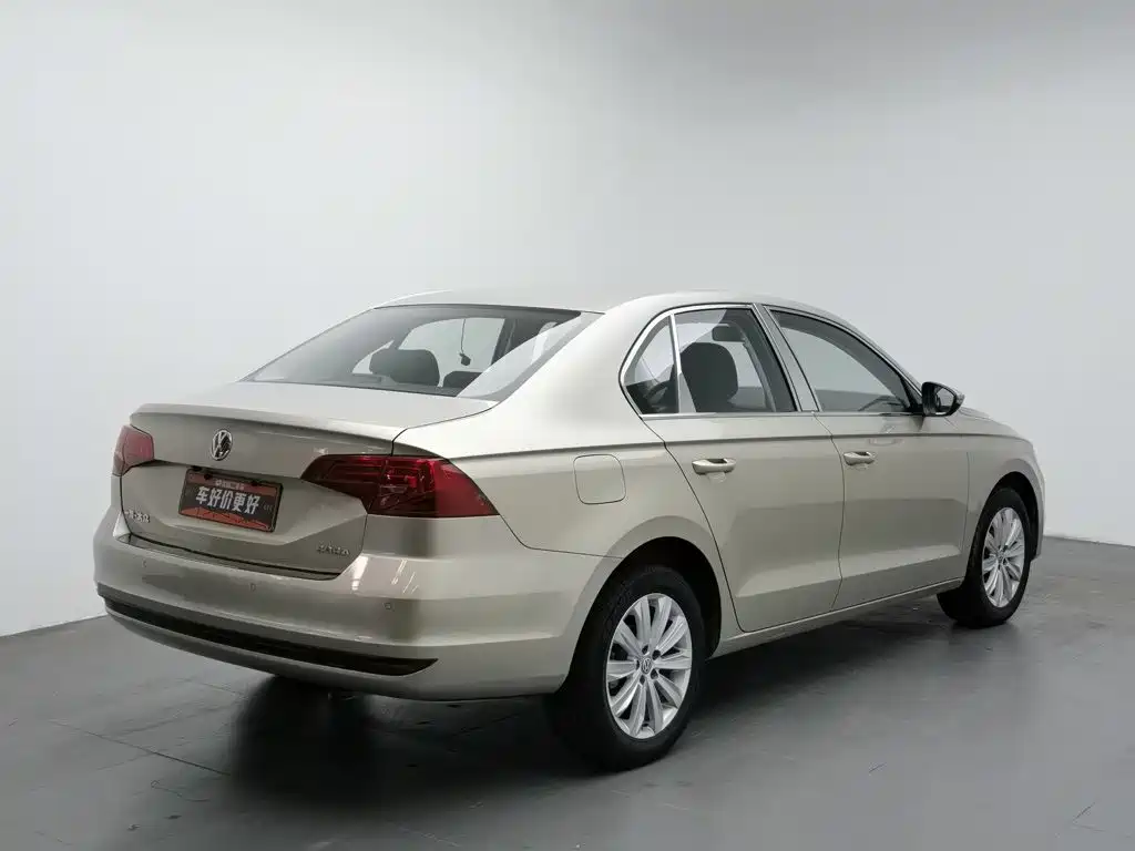 Фото 2 - Volkswagen Bora