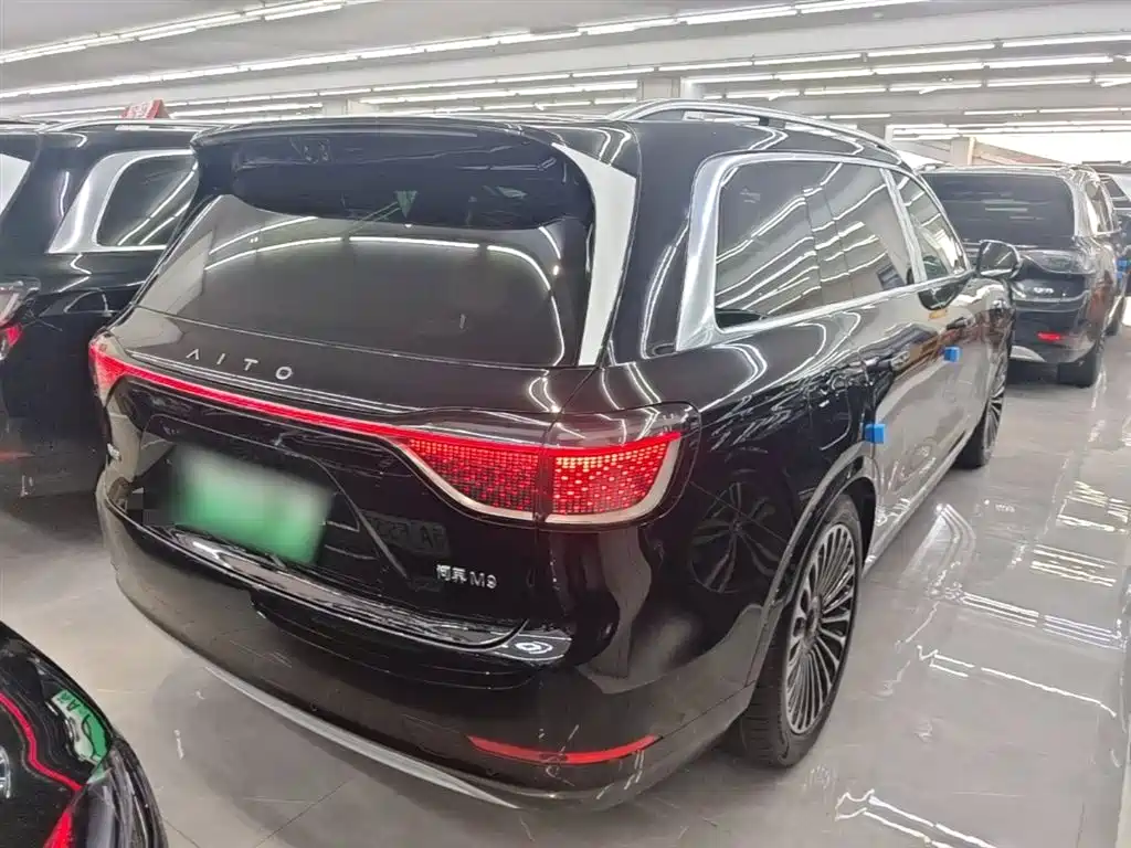 AITO Wenjie AITO M9 2025 Extended Range Ultra 52kWh 6-Seater фото 7