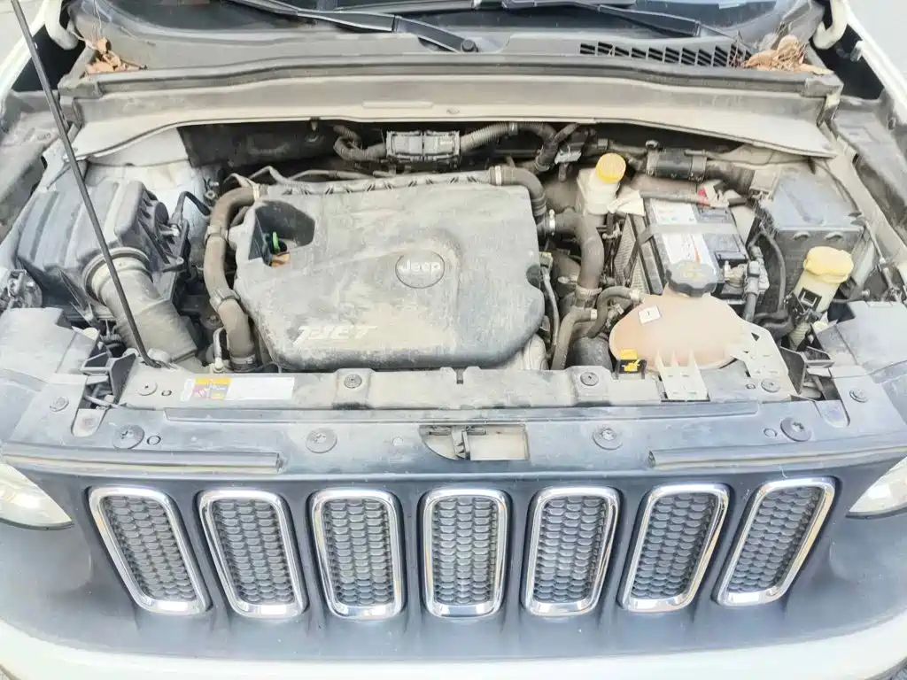 صورة 9 - Jeep Renegade