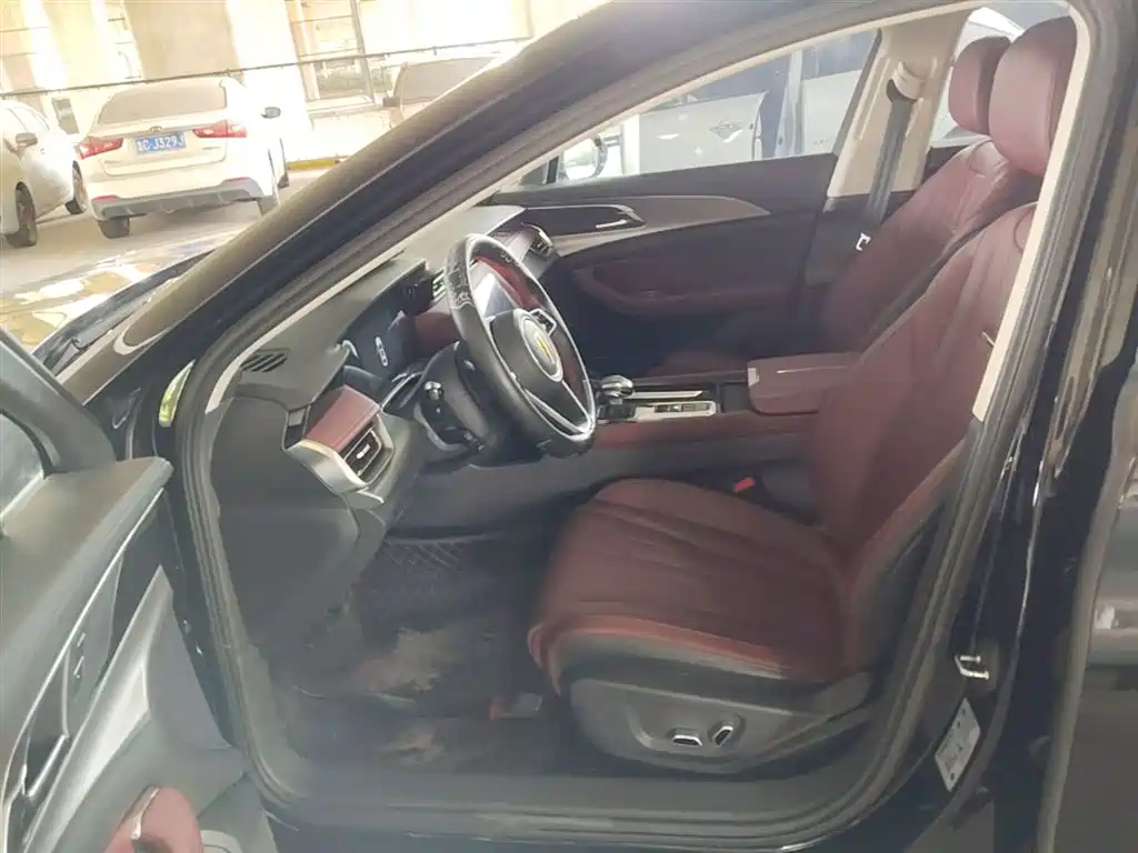 Hongqi H5 2023 1.5T DCT Smart Connect Flag Rhythm фото 15