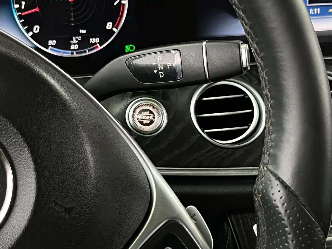 Mercedes-Benz E-Class 2016 E 200 L Sport Type фото 19