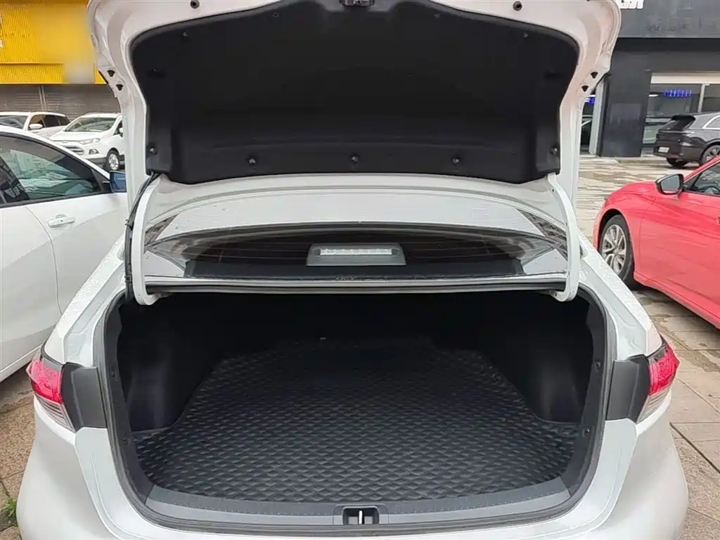 Toyota Levin 2021 185T CVT Sport Edition фото 15