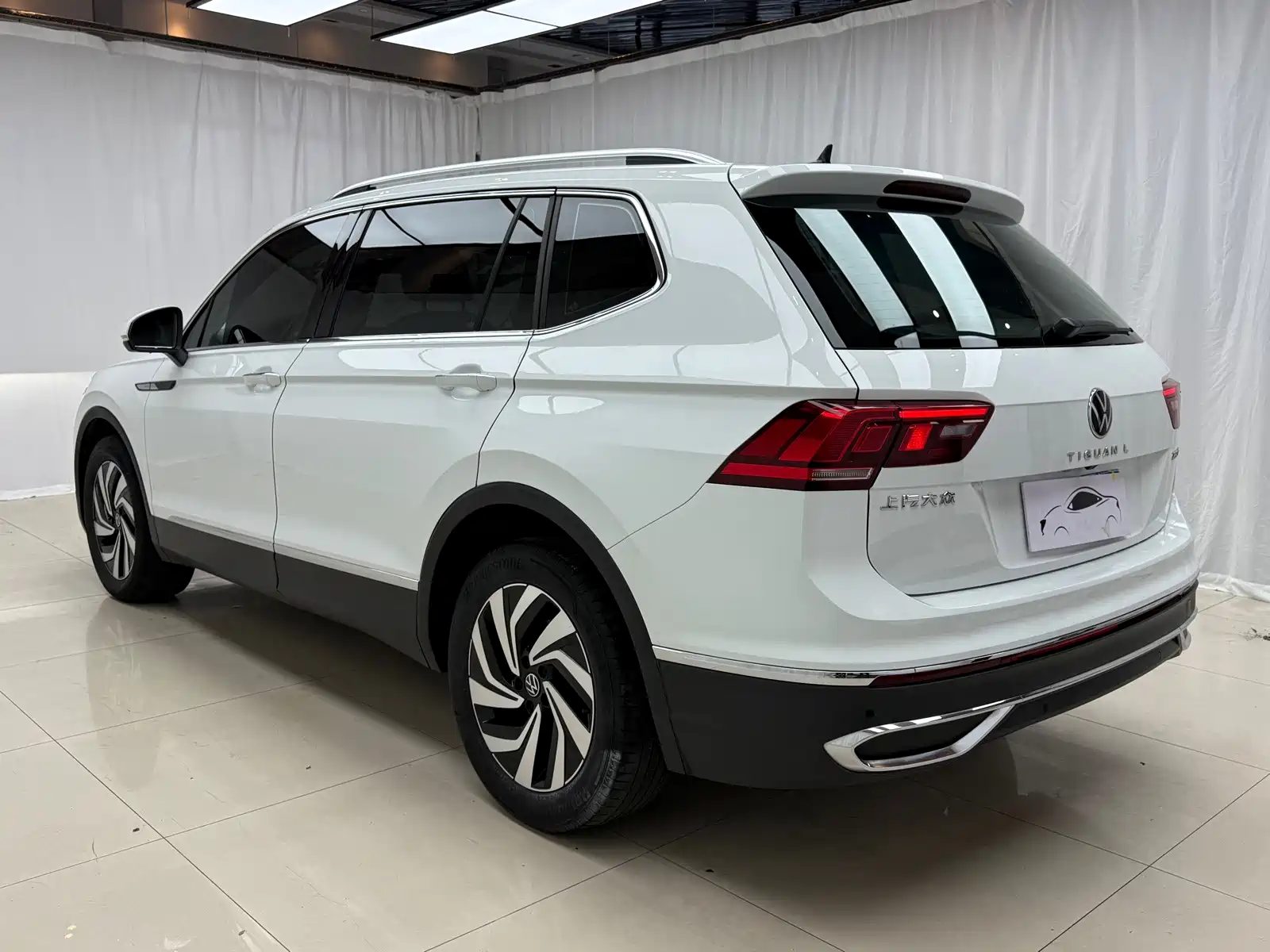 Фото 4 - Volkswagen Tiguan L