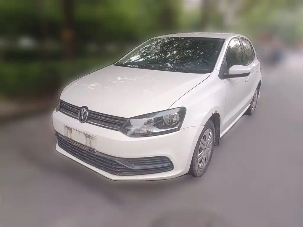 Volkswagen Polo 2014 1.4L Manual Trend Edition фото 2
