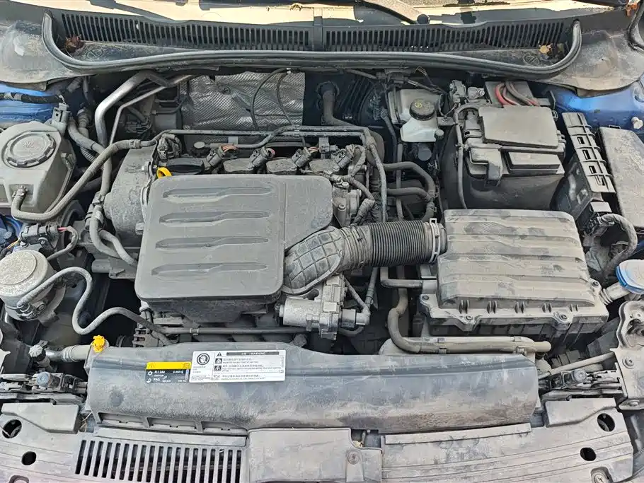 Volkswagen Polo 2019 Plus 1.5L Automatic Panorama Enjoyment Edition фото 10