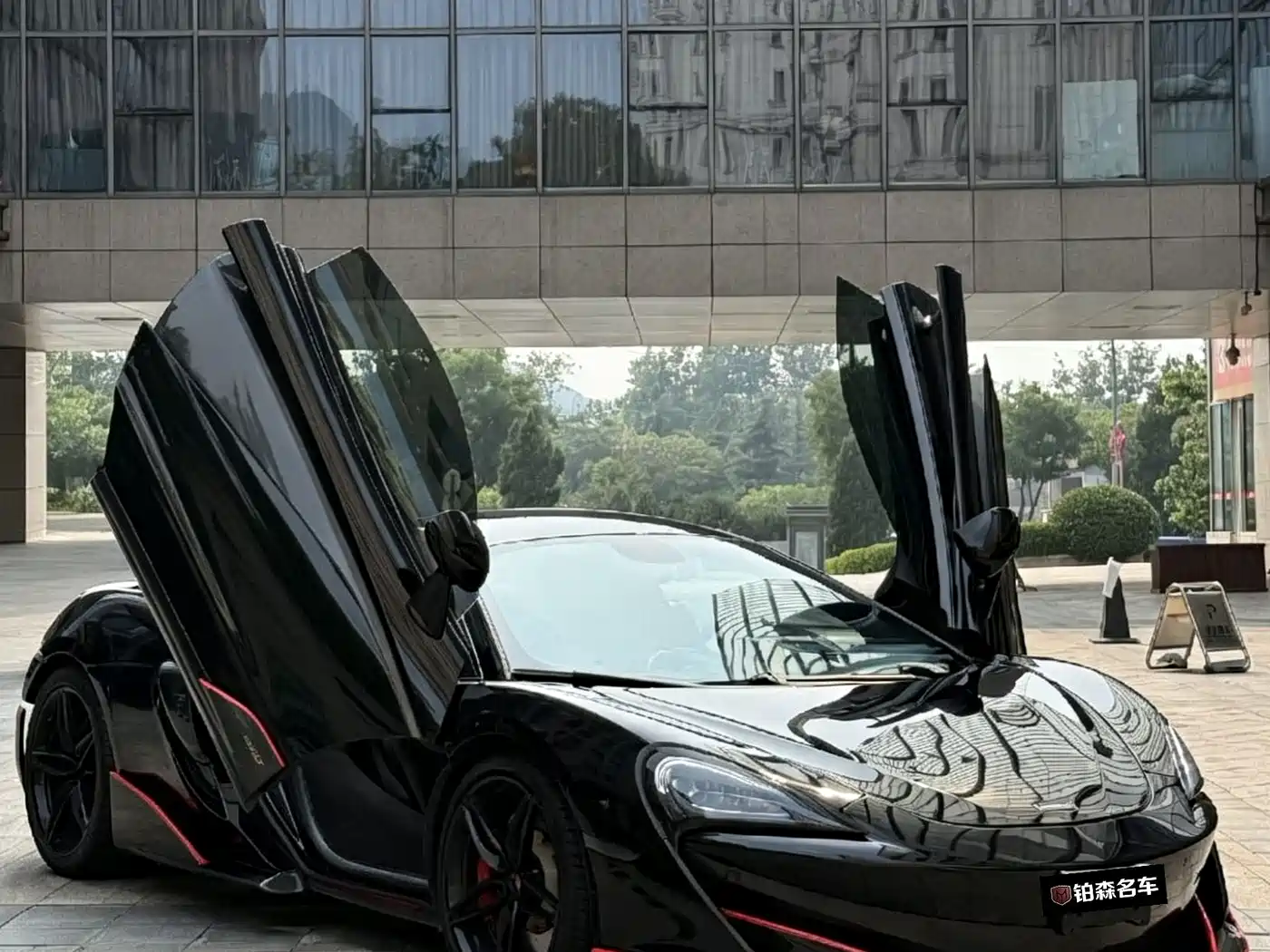 McLaren 540C, 2017 год