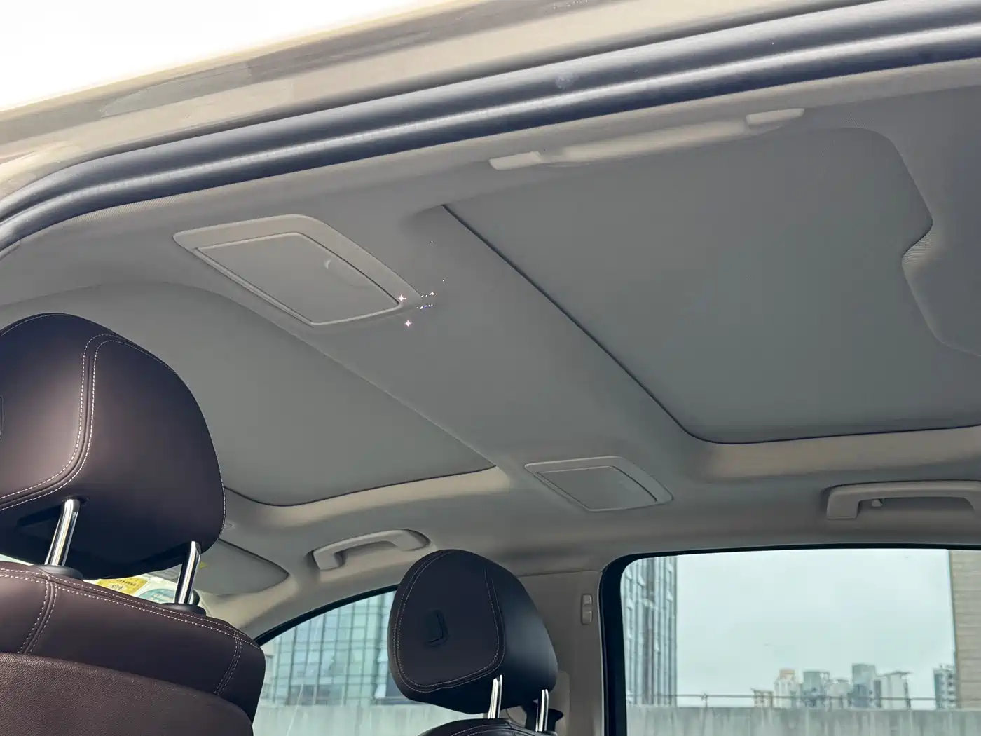 BMW 5 Series 2019 530Li Premium Luxury Package фото 8