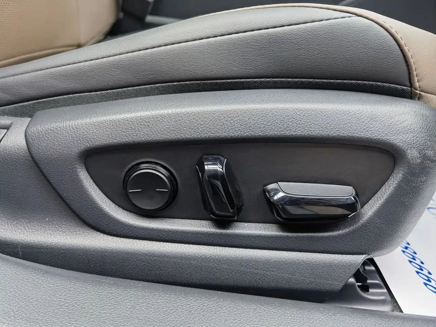 Lexus ES 2021 200 Excellence Edition фото 15
