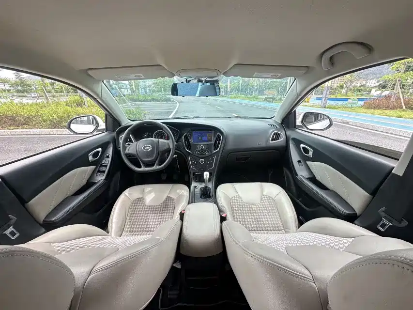GAC Trumpchi Trumpchi GA3S Vision 2016 2016 200T Manual Elite Edition