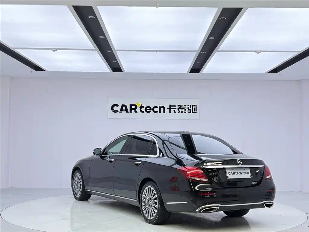 Mercedes-Benz E-Class 2020 E 300 L Luxury Model фото 3