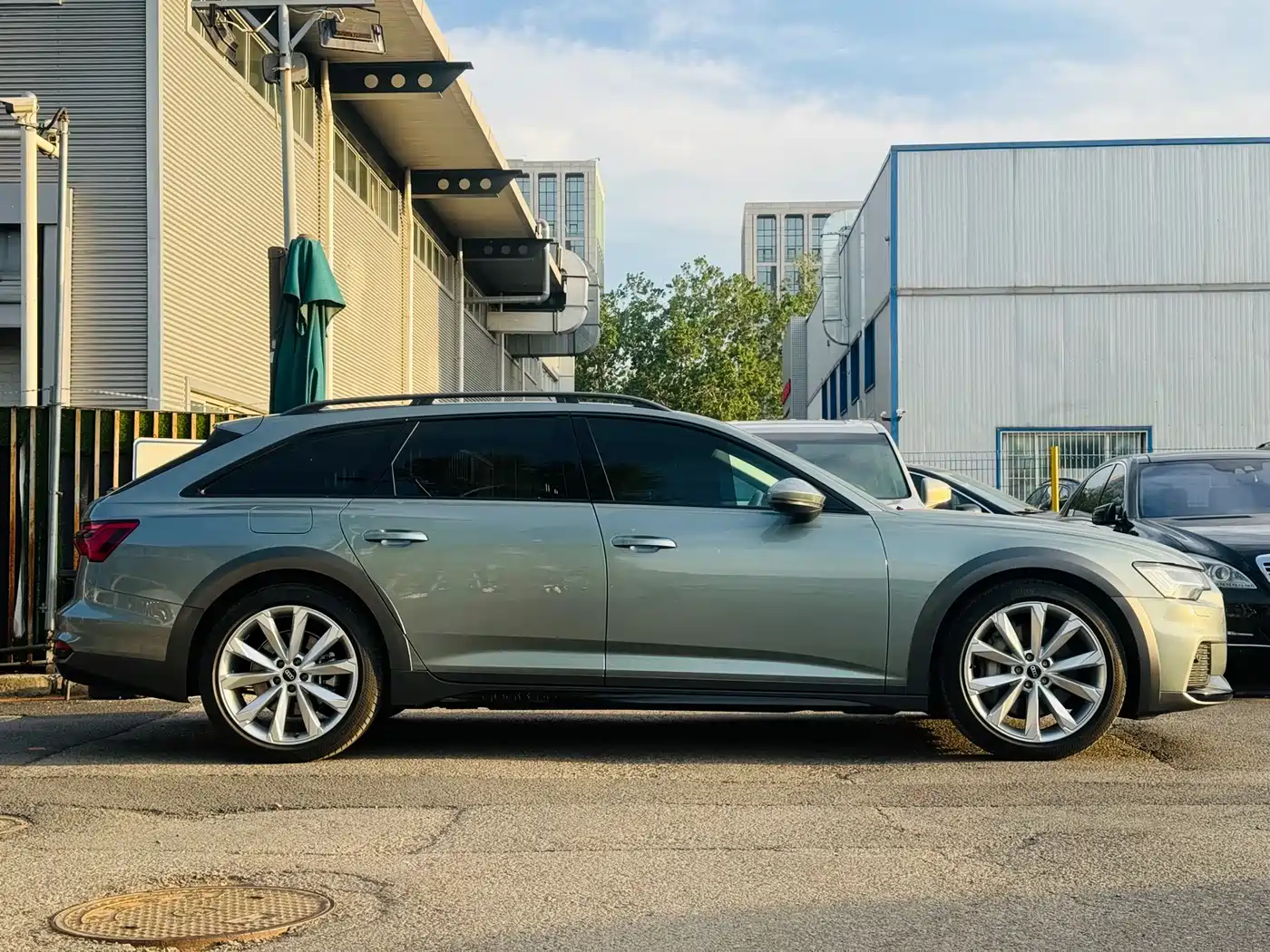Audi A6 (Import) 2021 allroad quattro Explorer 55 TFSI Premium Off-road фото 4