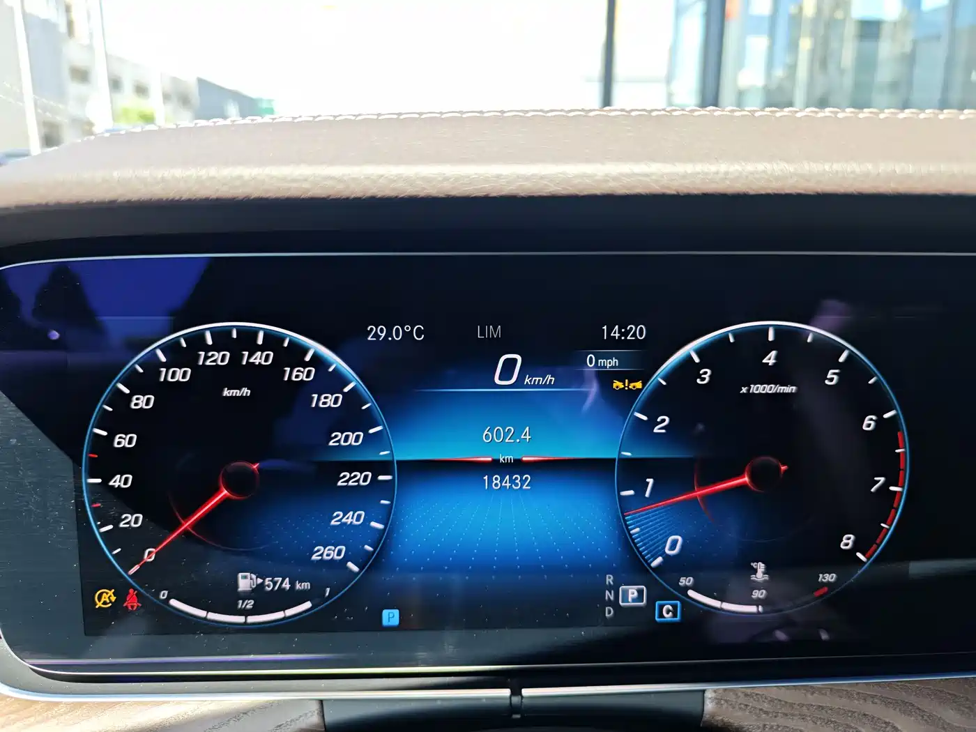Mercedes-Benz E-Class 2023 E 300 L Luxury фото 16