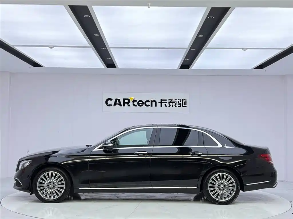 Mercedes-Benz E-Class 2020 E 300 L Luxury Model фото 2