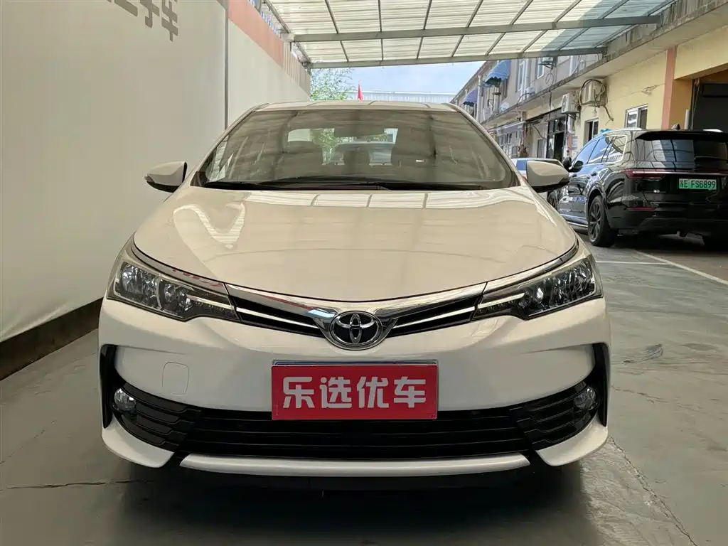 Toyota Corolla 2017 Facelift 1.2T S-CVT GL-i фото 2