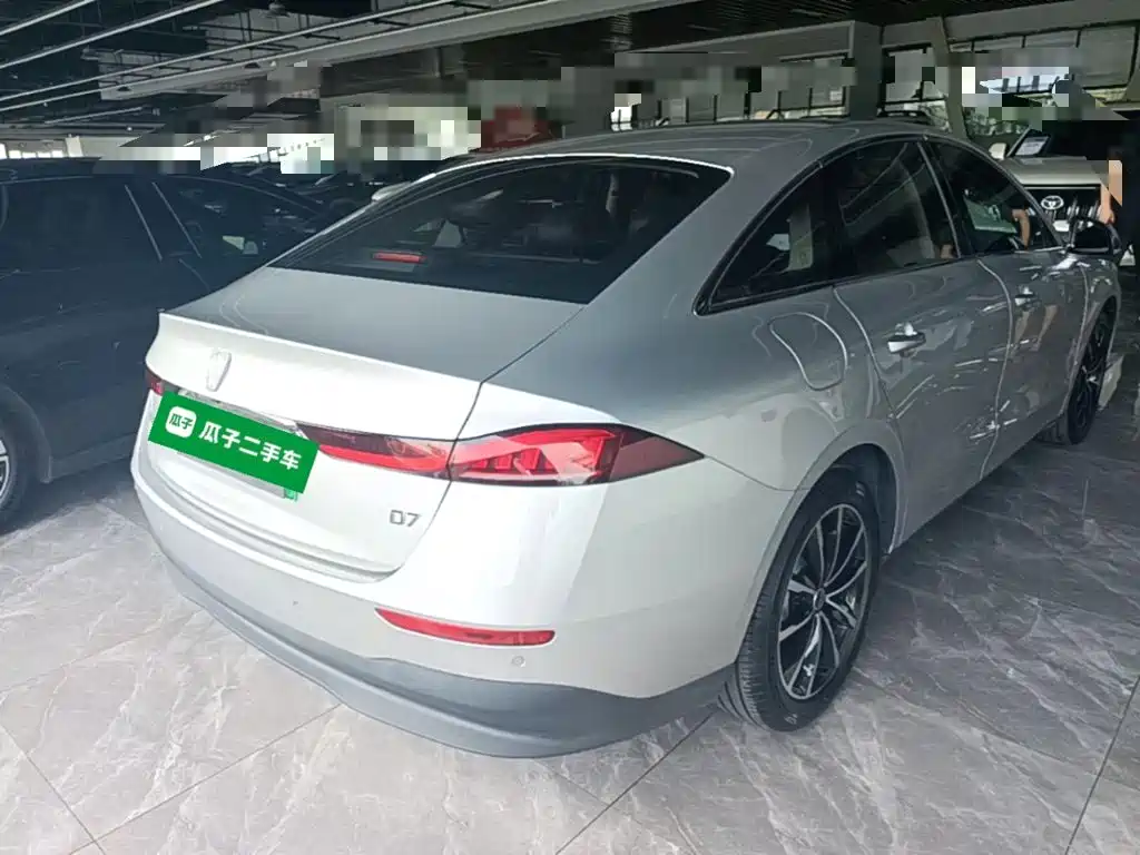 Roewe D7 2025 2025 DMH 125km World Champion Edition