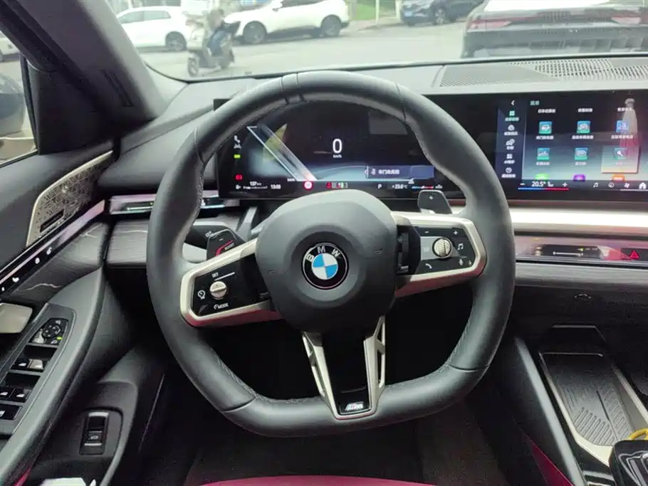 BMW 5 Series 2024 530Li Leading M Sport Package фото 15
