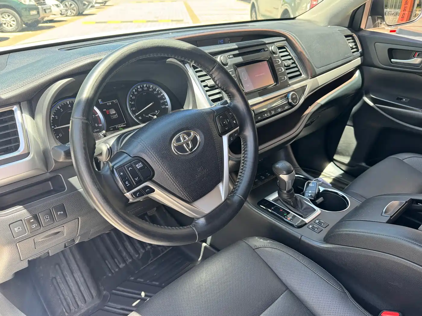 Toyota Highlander 2018 2.0T 4WD Luxury 7-seater (China V) фото 7