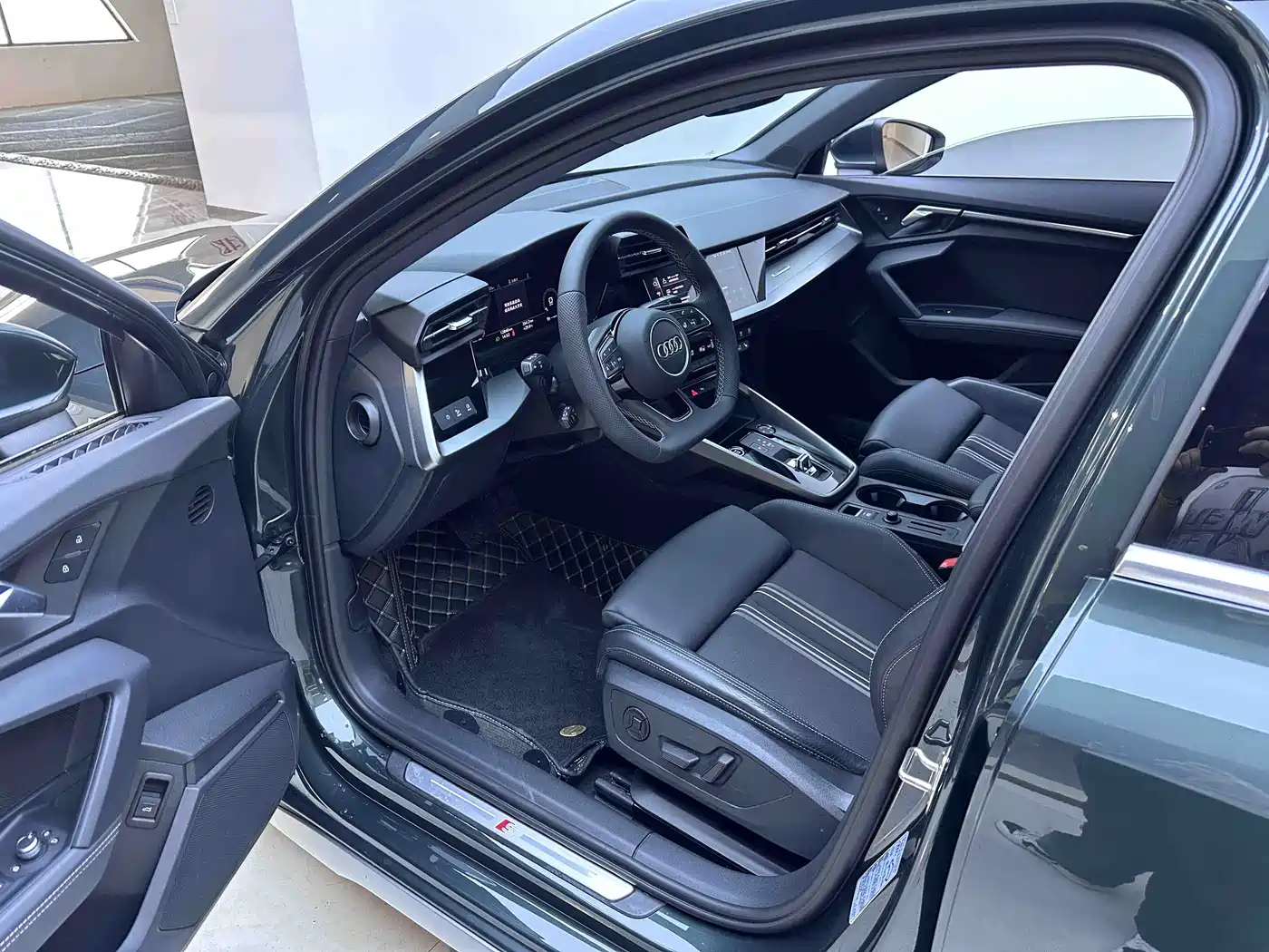 Audi A3 2023 A3L Limousine 35 TFSI Fashion Sport фото 9