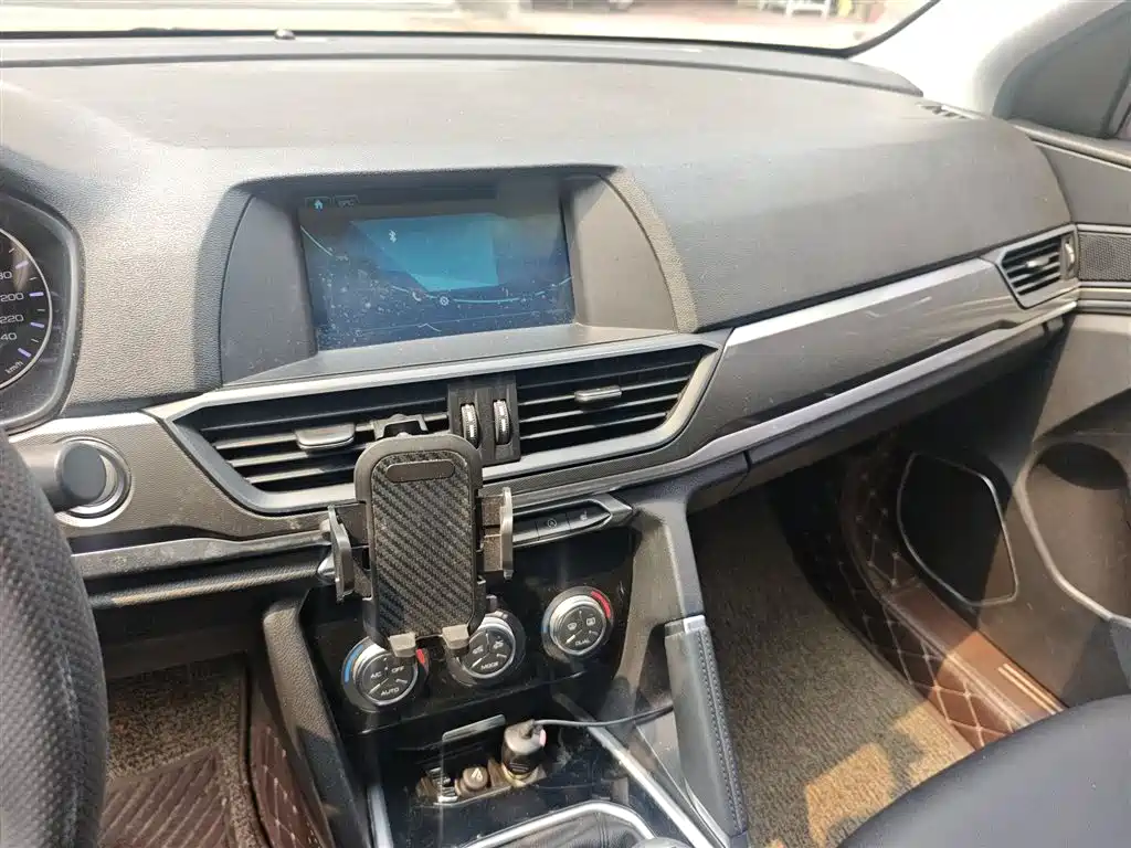 Haval H6 2018 Red Label Sport 1.5T Manual 2WD Elite фото 6