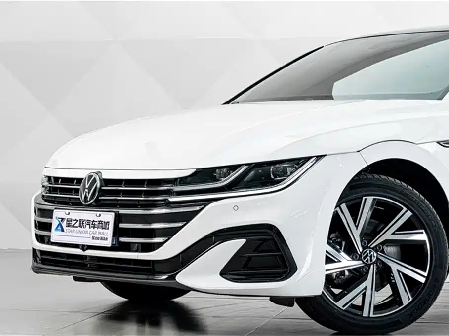 Volkswagen FAW-Volkswagen CC 2021 330TSI Dazzle Edition фото 3