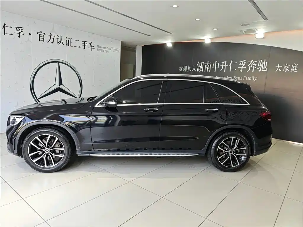 Mercedes-Benz GLC 2020 GLC 300 L 4MATIC Dynamic фото 4