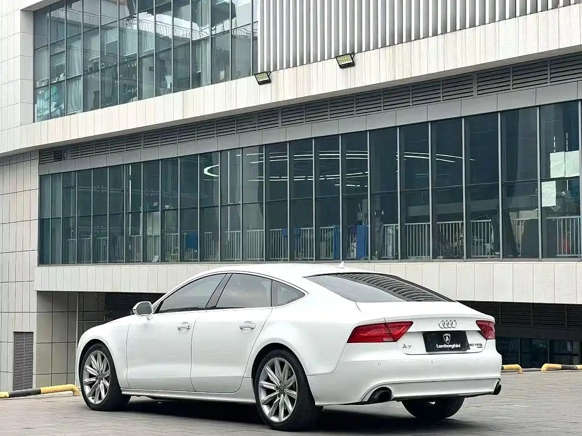 Audi A7 2014 50 TFSI quattro Comfort Edition фото 7