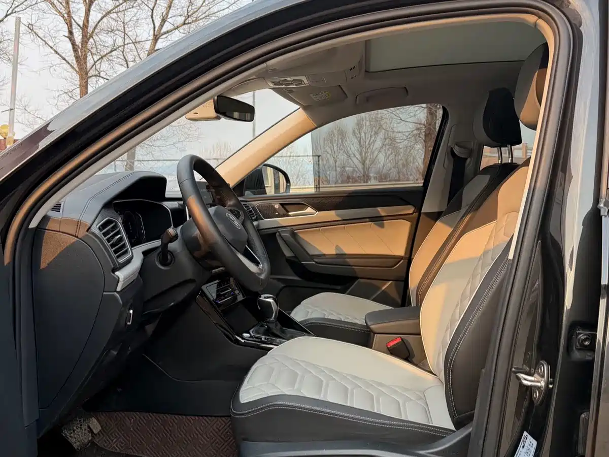 Volkswagen Tayron 2023 280TSI 2WD Luxury Plus Advanced Edition фото 7