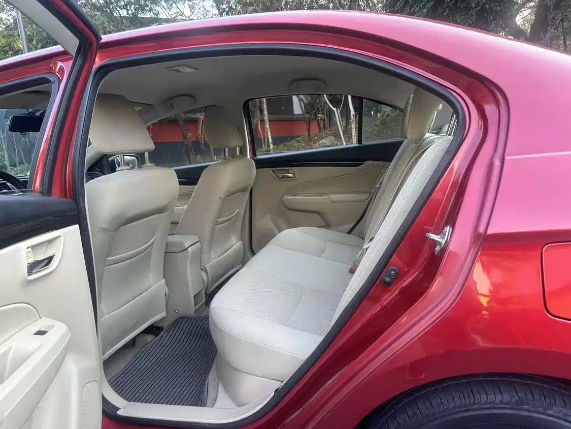 Suzuki Alivio 2016 2015 1.6L Automatic Comfort