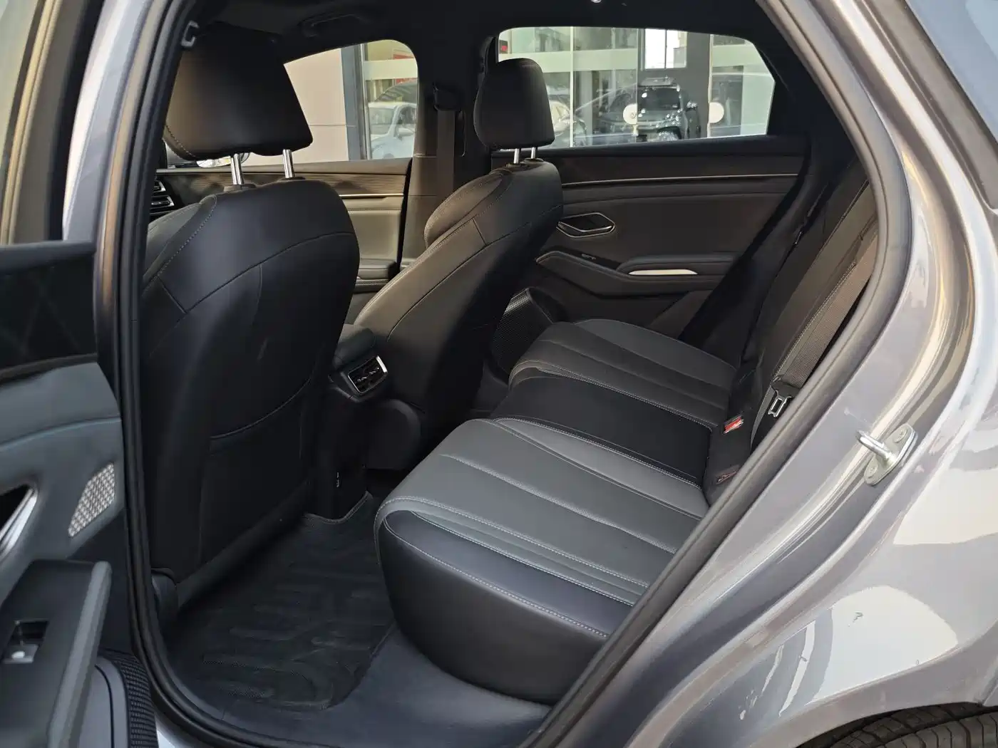 BYD Qin L 2025 DM-i Smart Drive Edition 120KM Surpassing фото 9