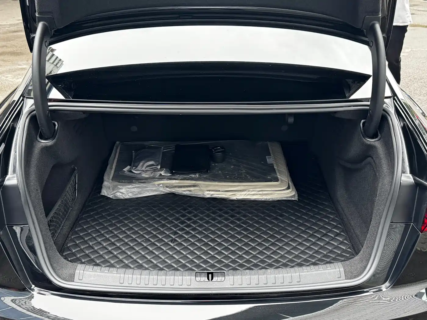 Audi A6L 2022 55 TFSI quattro Premium Elegance фото 6