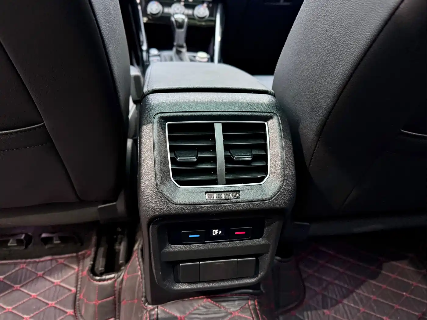 Volkswagen Tayron 2019 330TSI 2WD Luxury China VI фото 18