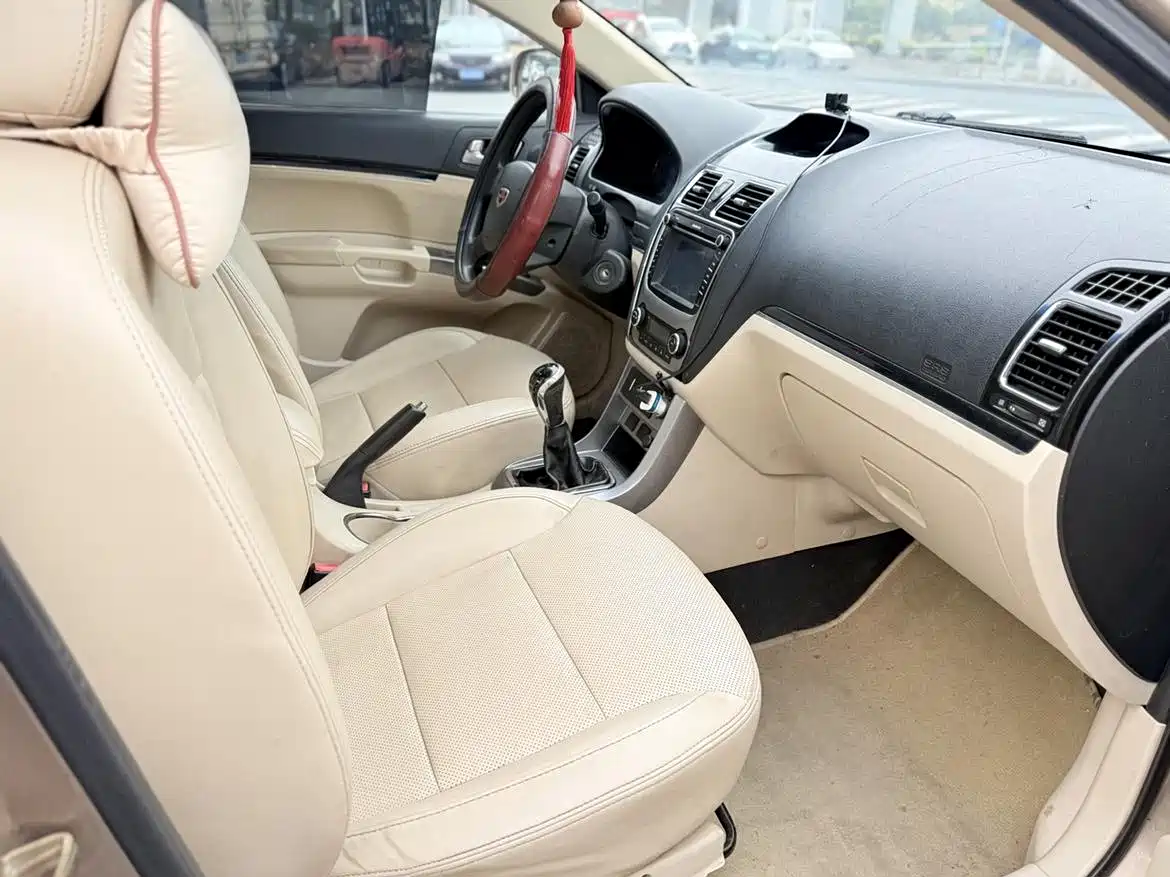 Geely Classic Emgrand 2013 2013 Sedan 1.5L MT Elite