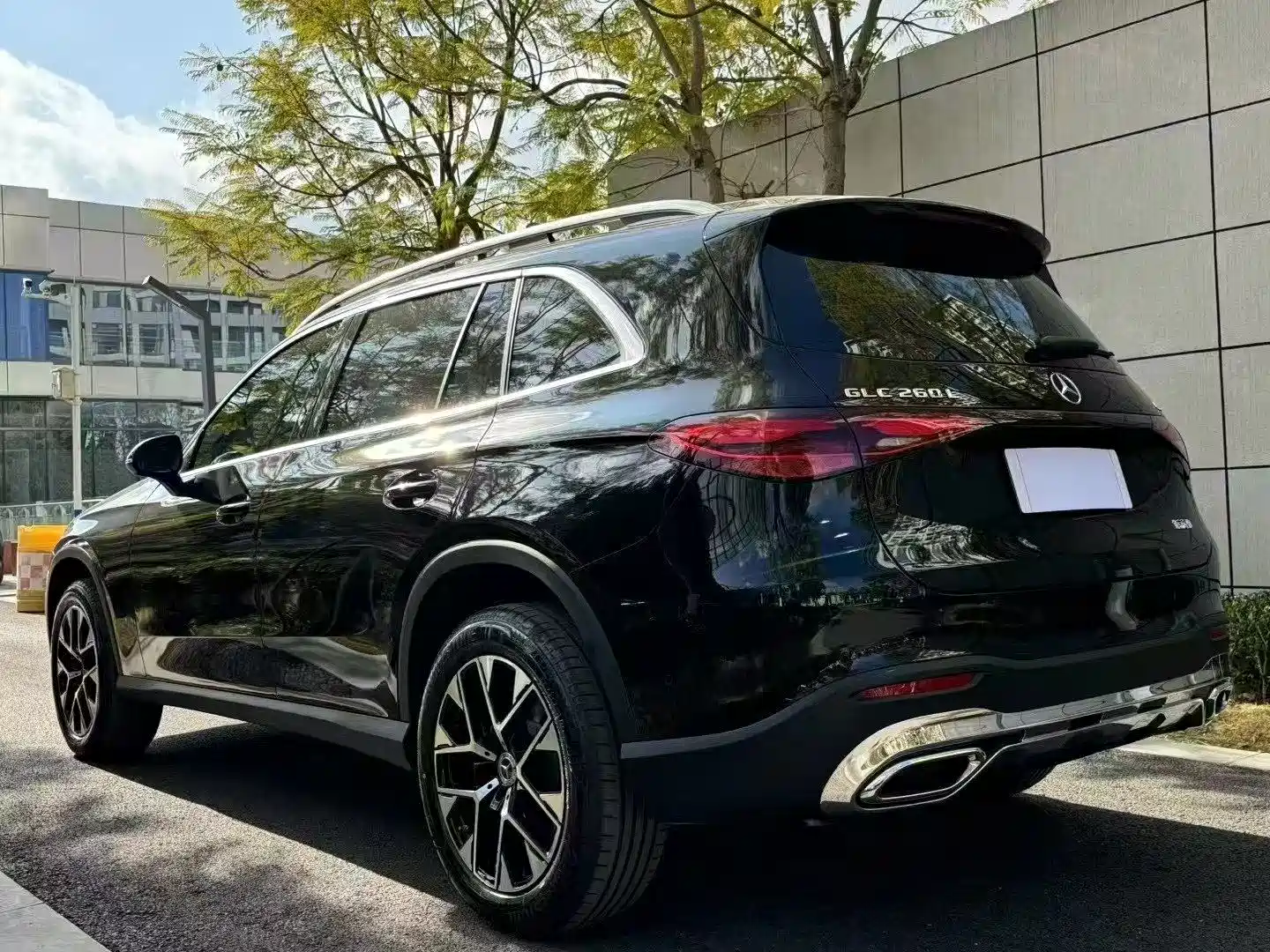 Фото 9 - Mercedes-Benz GLC