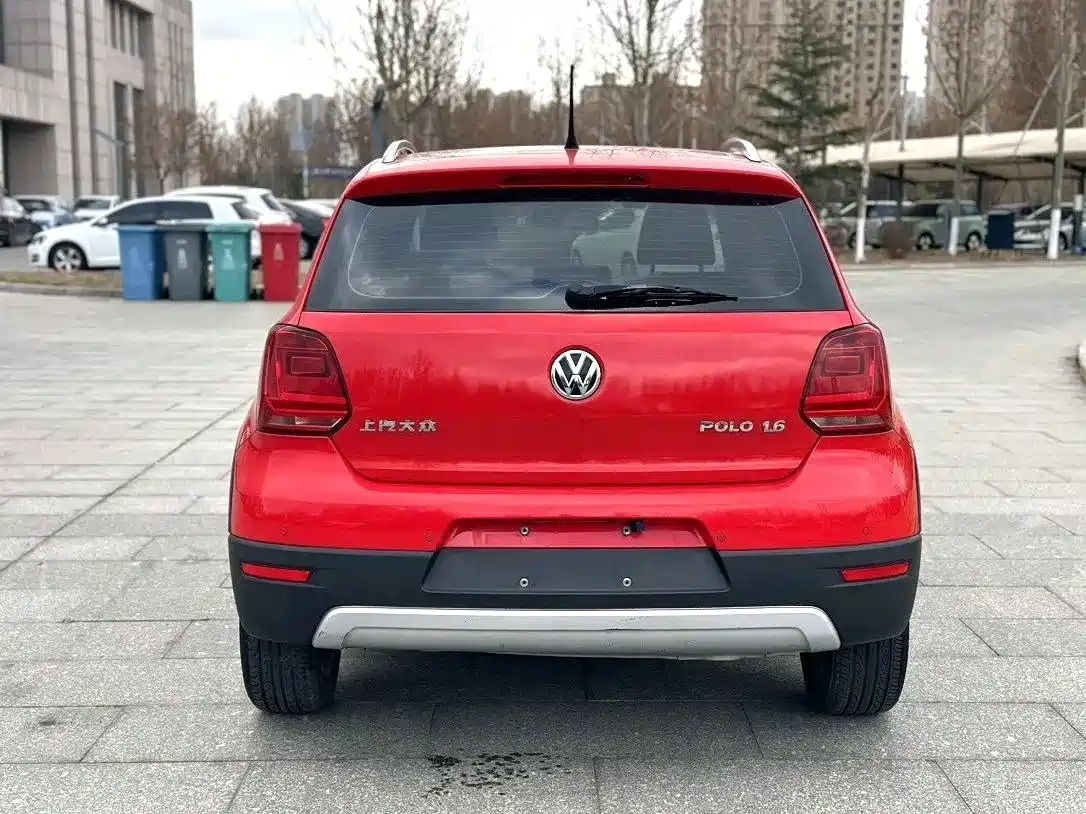 Фото 3 - Volkswagen Polo