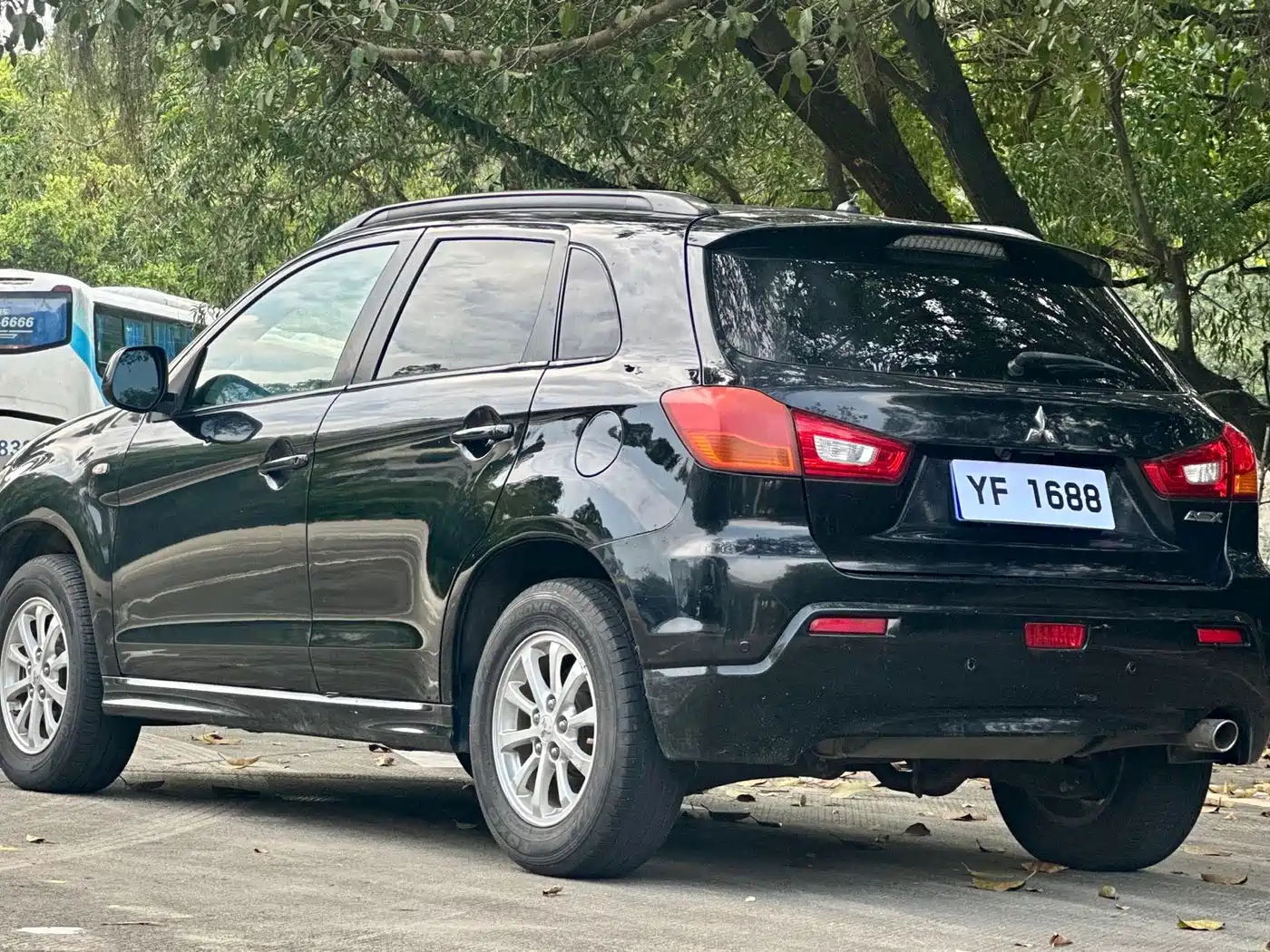 Mitsubishi ASX (Import) 2012 2.0 FWD Elegance Navigation Edition фото 14