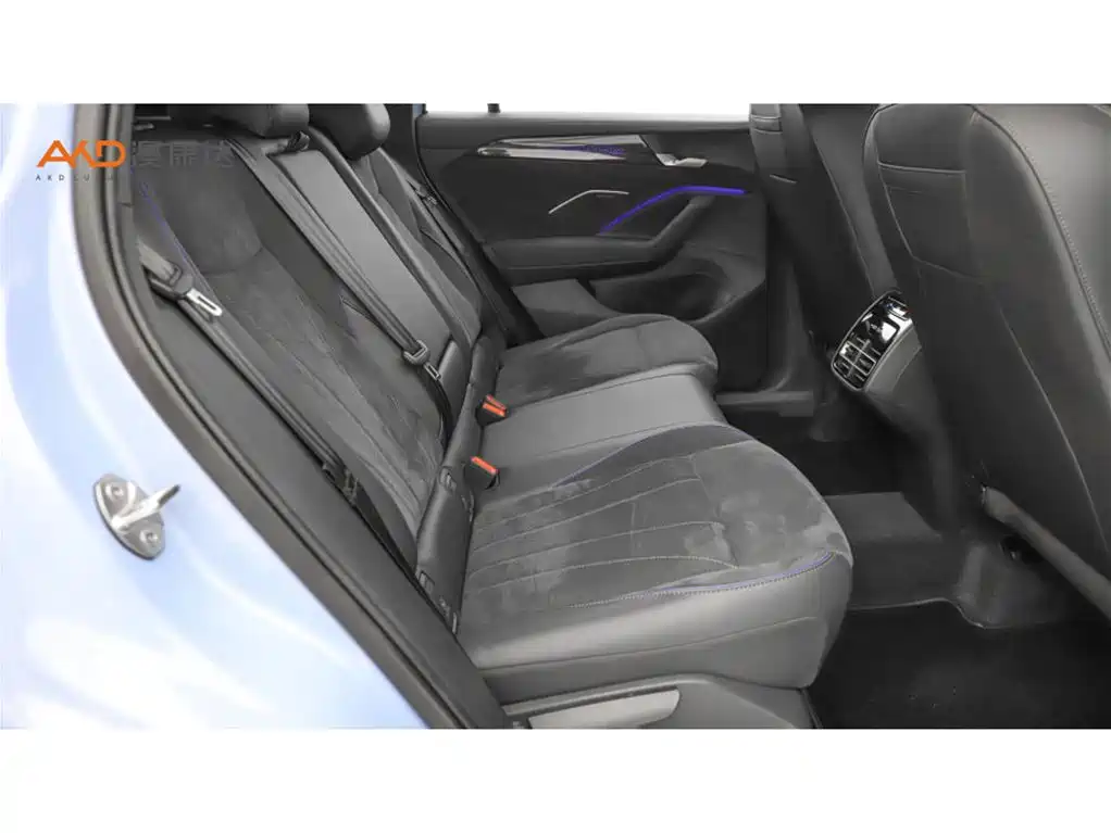 Volkswagen Tiguan L 2024 PRO 380TSI 4WD R-Line Premium Edition фото 8