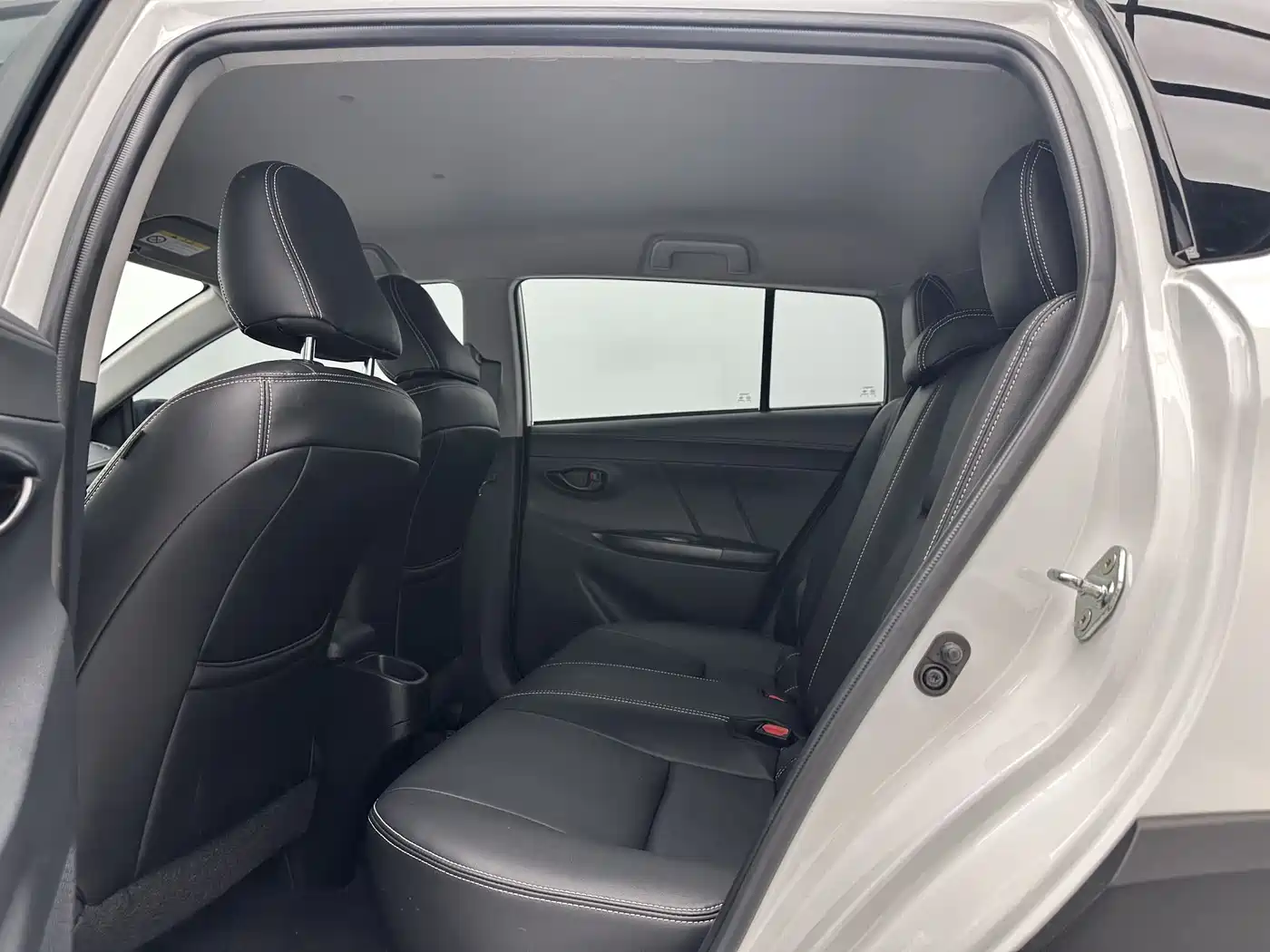 Toyota YARiS L Zhi Xuan 2022 Zhi Xuan X 1.5L CVT Luxury PLUS Edition фото 6