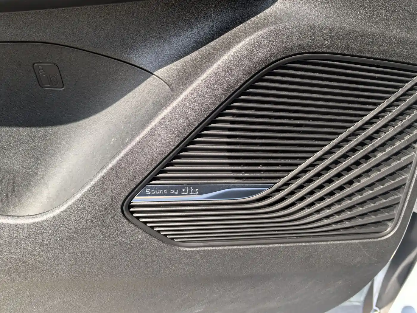 Geely Emgrand L HiP 2024 2024 Model Soaring Dragon Edition 1.5TD-DHT Pro 100KM Surpassing Type