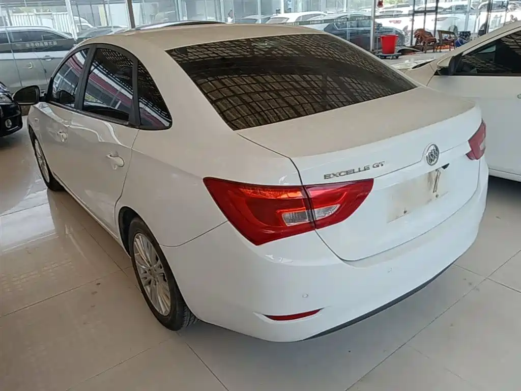 Buick Excelle 2015 15N Automatic Elite фото 5