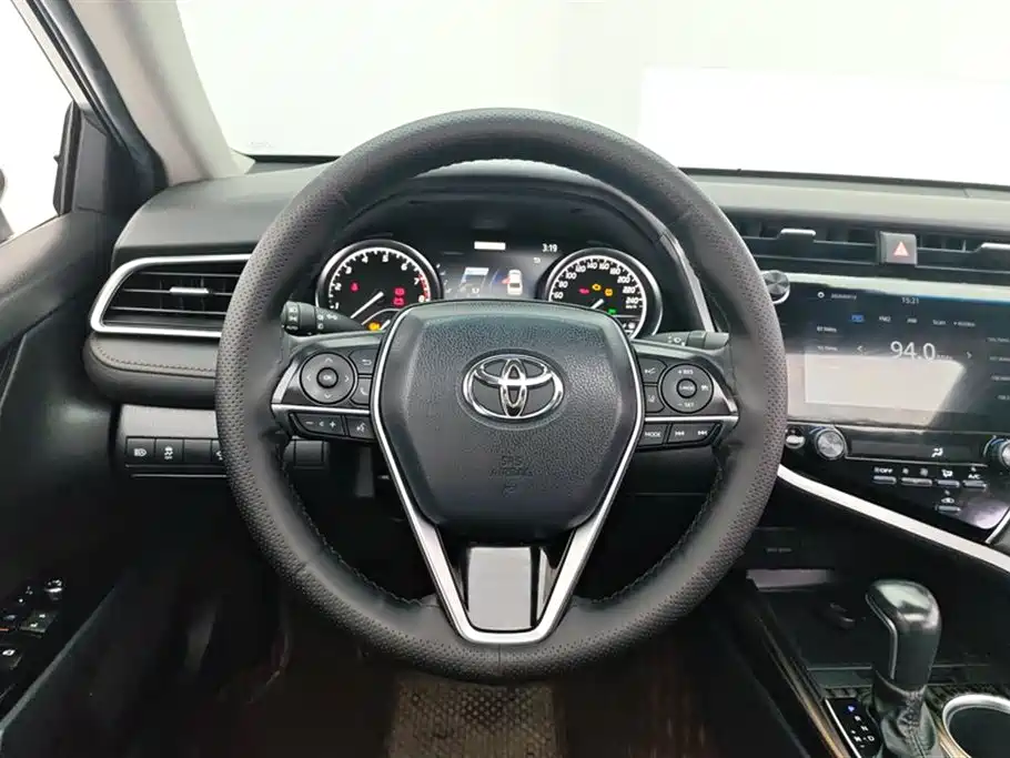 Toyota Camry 2019 Facelift 2.0G Luxury Edition фото 15